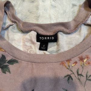 Size 4 Torrid Floral Light Sweatshirt